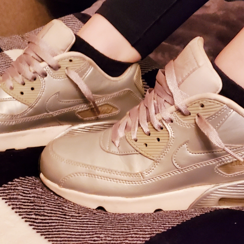 NIKE Air Max